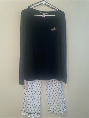 Victoria’s Secret Pajama Set
